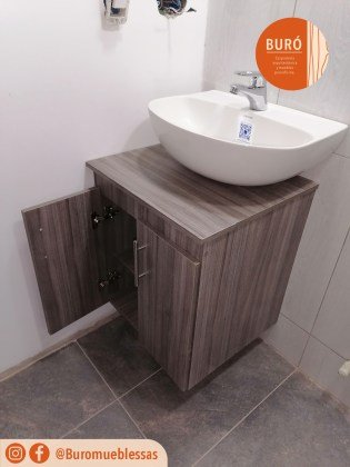 Mueble baño flotante puertas 6.jpg